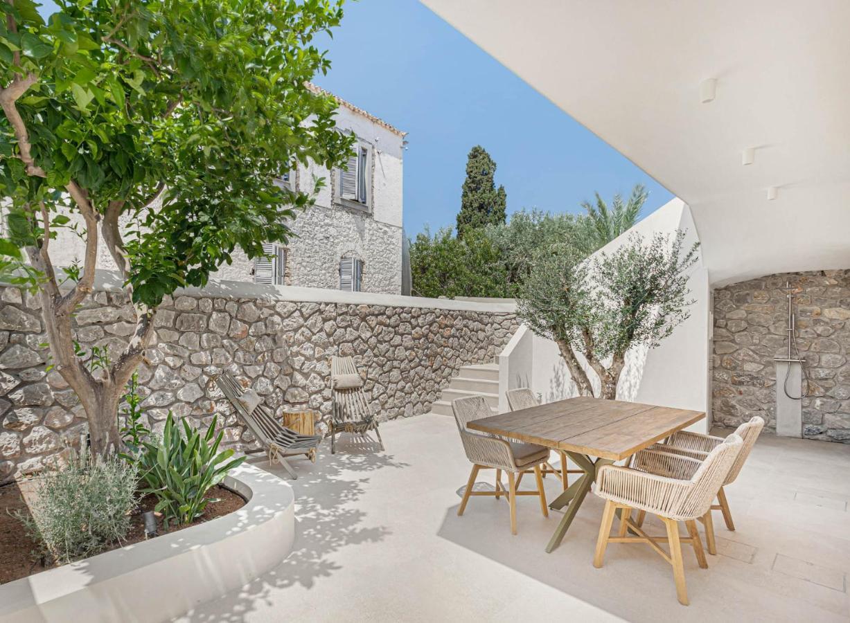 Pearl House - Luxurious New Beach Villa In Spetses Stunning View Ligoneri المظهر الخارجي الصورة
