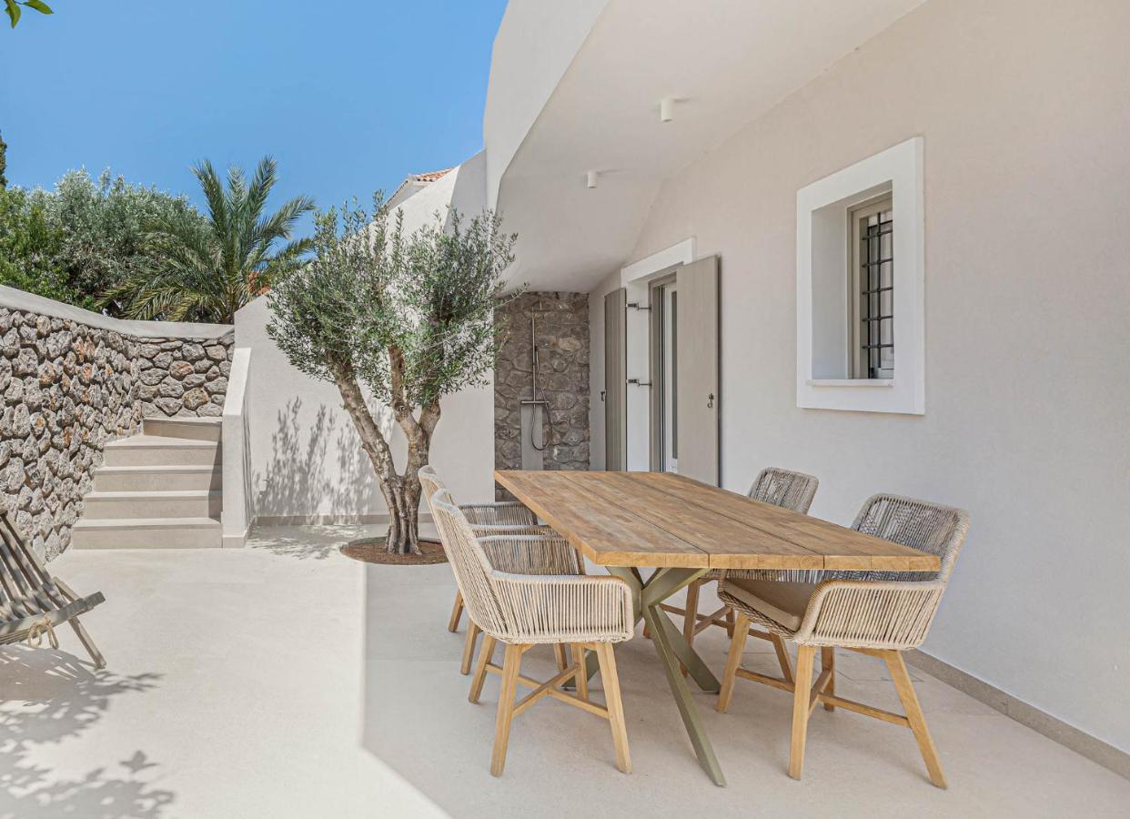 Pearl House - Luxurious New Beach Villa In Spetses Stunning View Ligoneri المظهر الخارجي الصورة